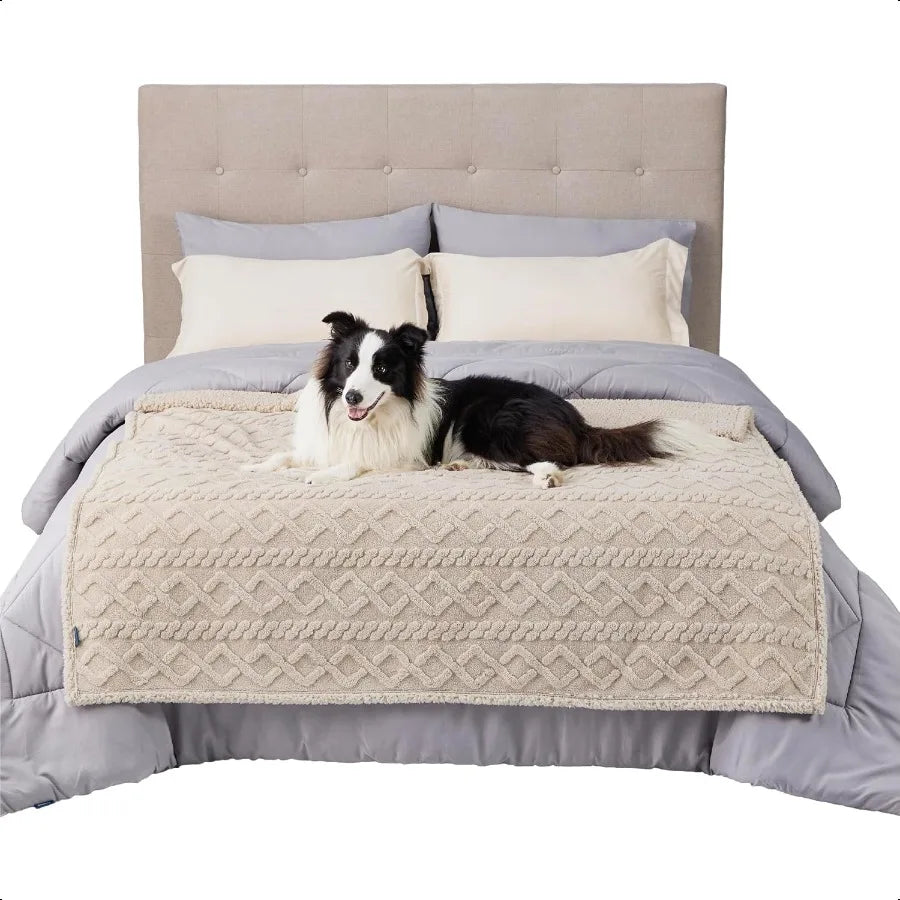 Waterproof Dog Blankets for Large Dogs Pet Blanket for Couch Protector Washable Premium Jacquard Coral Fleece Cat Throw Blanket