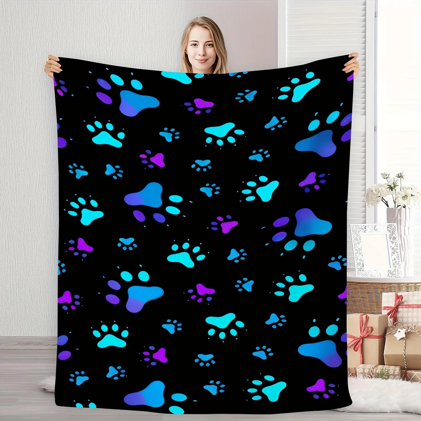 Cozy & Cute Animal Paw Print Flannel Blanket - Soft, Warm, and Perfect for Pet Lovers, Ideal for Napping, Camping, Travel
