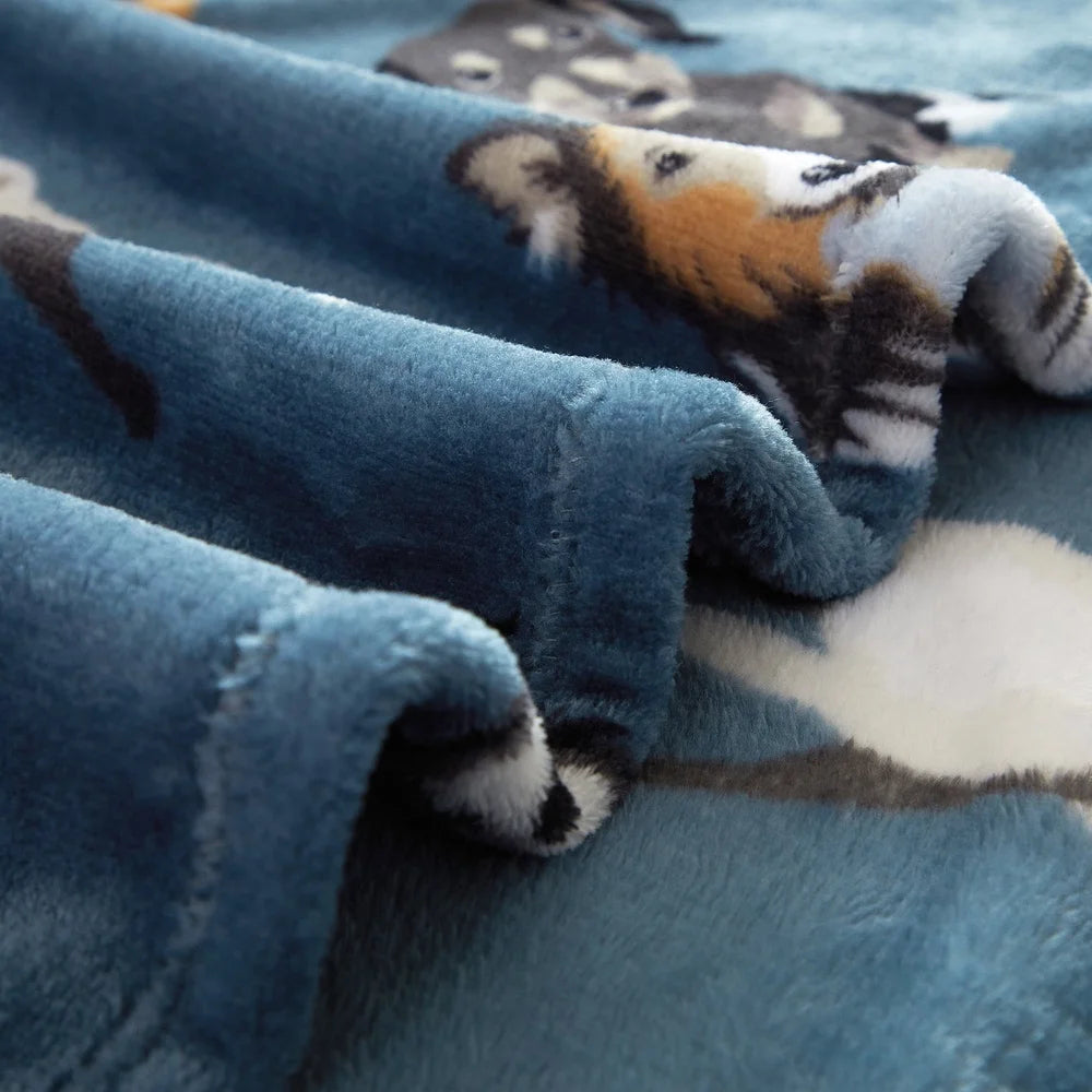 Cozy Plush Throw Blanket 50x60 Cute Dog Print Eco-Friendly Machine Washable Versatile Indoor Use Soft Warm Comfortable
