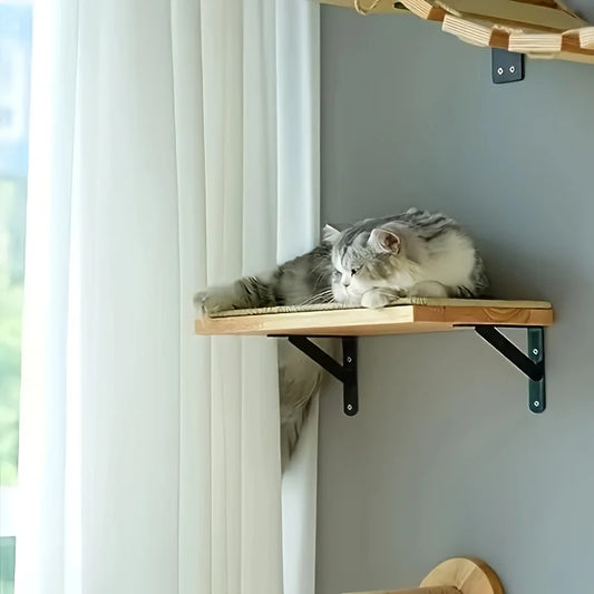 Solid wood cat climbing frame is wear-resistant and does not fall debris. It occupies an area of small sisal pads, cat pads one
