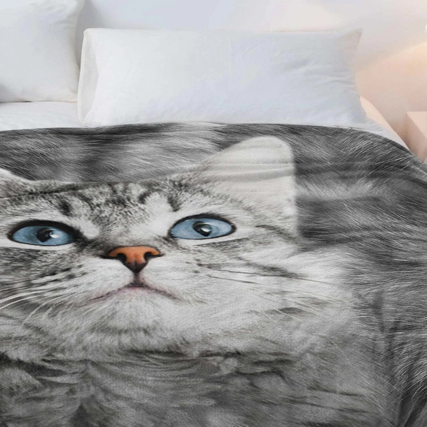 1pc Cat Print Flannel Blanket - Soft Warm All-Season Throw with Realistic Gray Tabby Cat Design, & Machine Washable